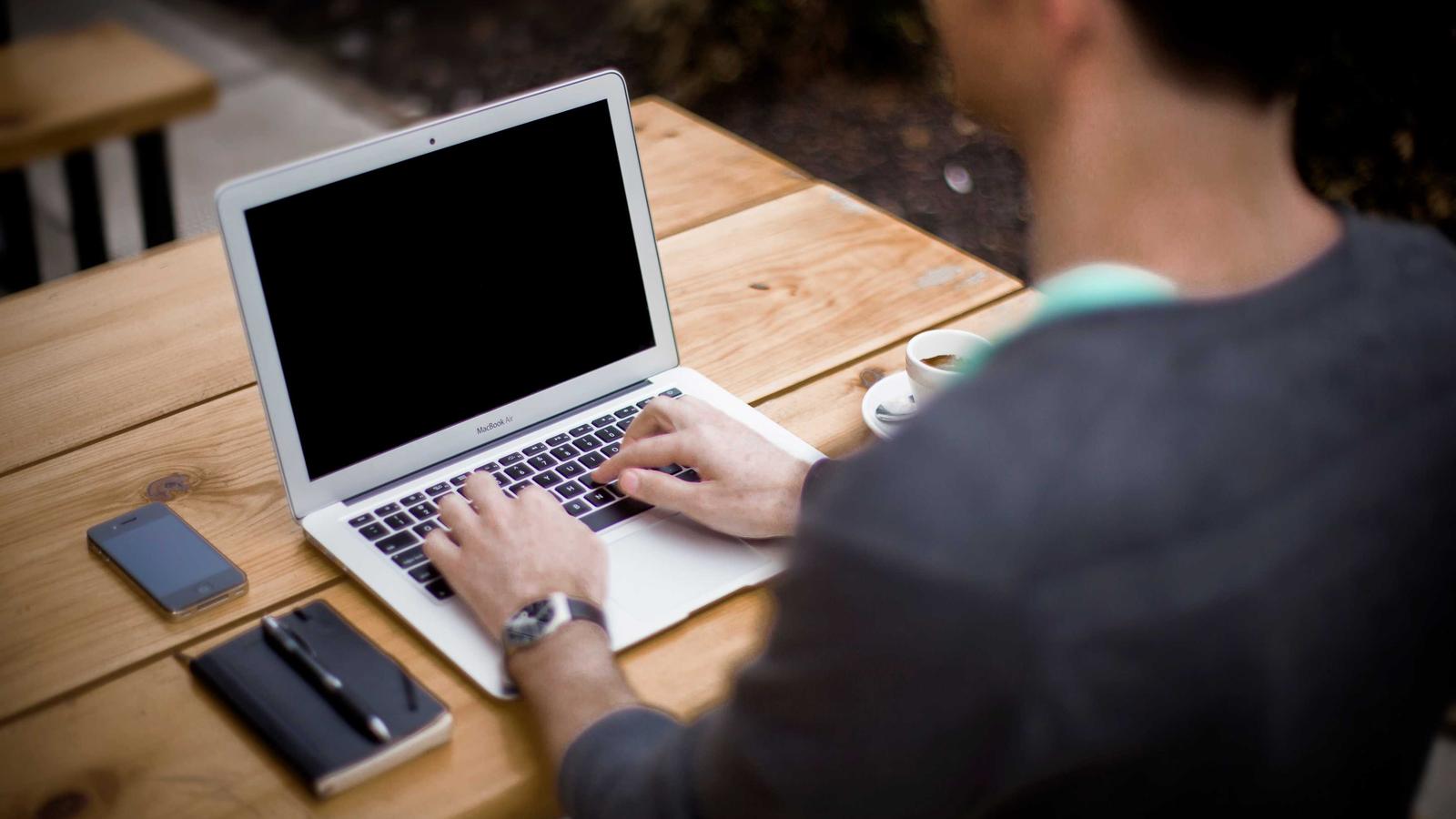 How to Buy Software Online Safely: A Practical Guide
